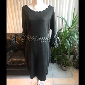 NWT Roz&Ali sweater dress Bell sleeves